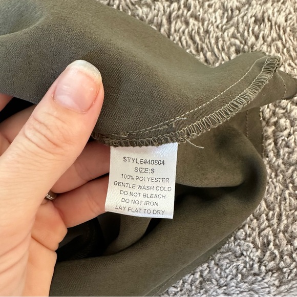 Satin Raw Edge Olive Green Tank Top Size Small - Picture 6 of 6